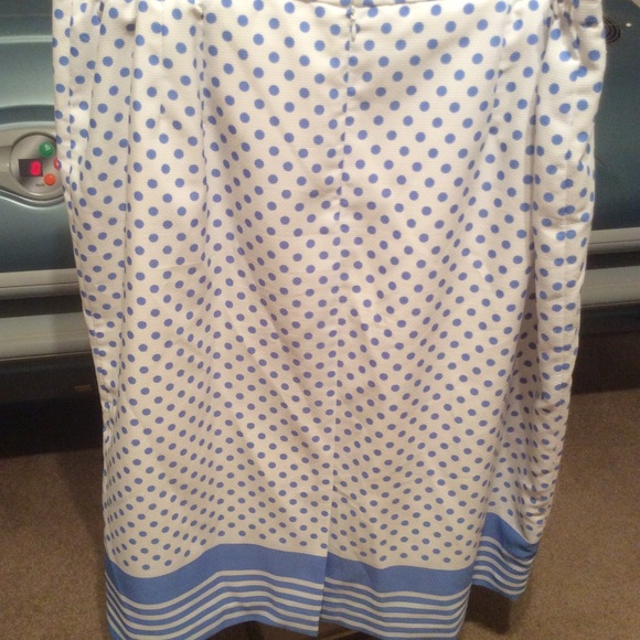 Lily And Taylor size 22 skirt and top set - Picture 3 of 9